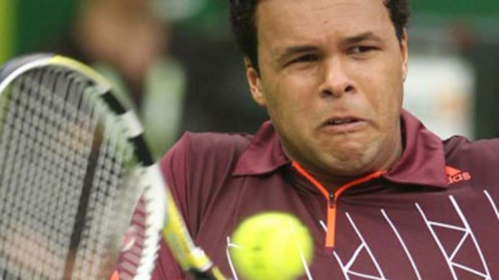 Tsonga empoche le tournoi de Doha malgré l'humidité