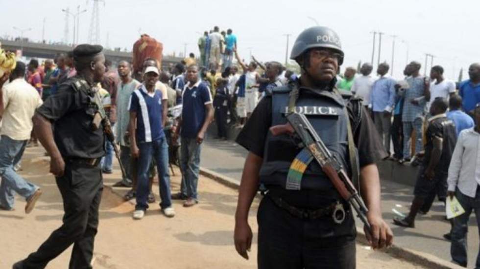 La police met en garde les manifestants