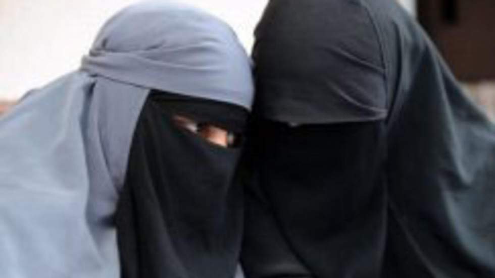 À Tunis, des étudiantes entament une grève de la faim pour le port du niqab