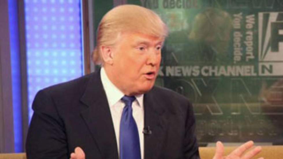 Donald Trump affiche son soutien à Mitt Romney Donald Trump affiche son soutien à Mitt Romney