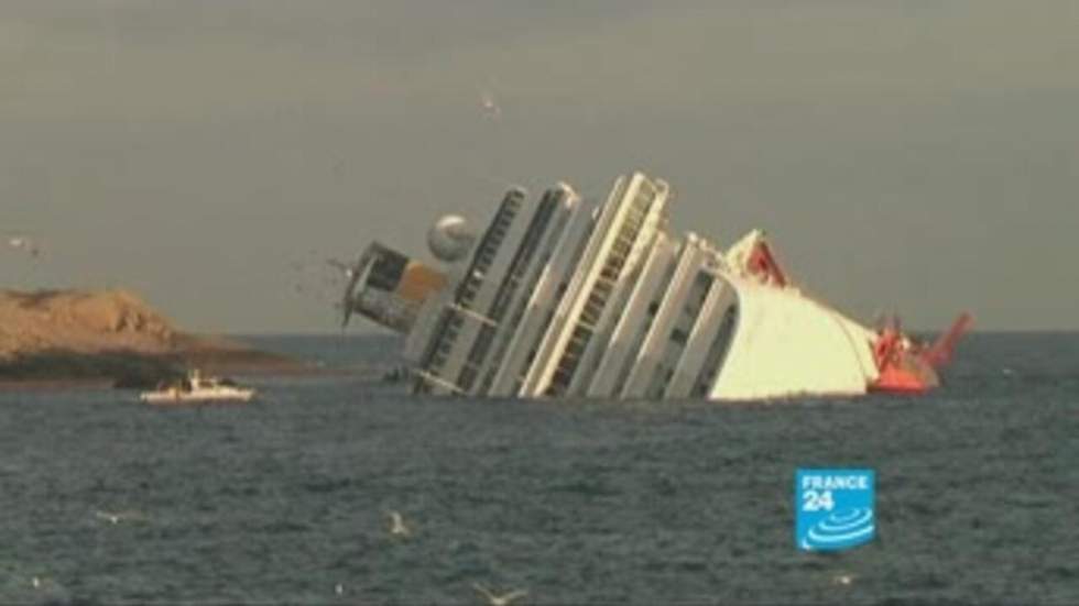 Costa Concordia : l'opération de pompage du mazout a commencé