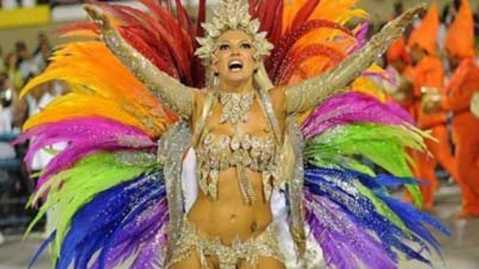 Les défilés du carnaval de Rio rendent hommage à Broadway Les défilés du carnaval de Rio rendent hommage à Broadway