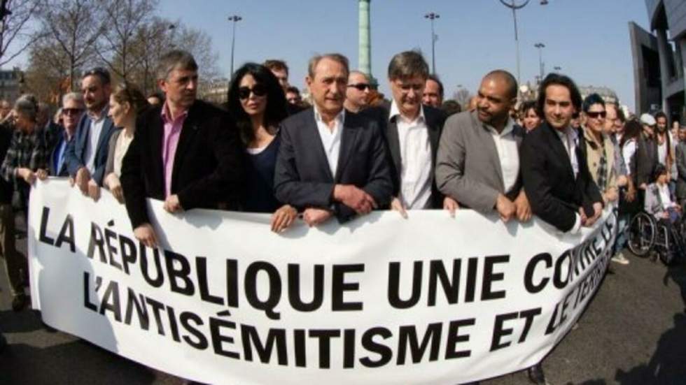 Une marche silencieuse contre le racisme organisée à Paris