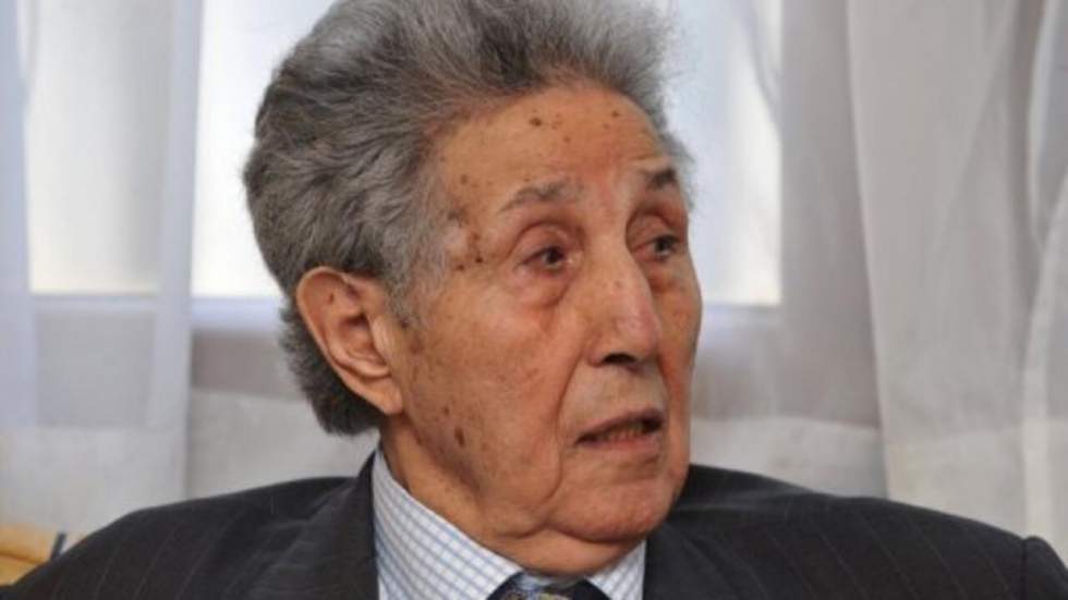 Ahmed Ben Bella, le premier président de l'Algérie indépendante, est décédé Ahmed Ben Bella, le premier président de l'Algérie indépendante, est décédé