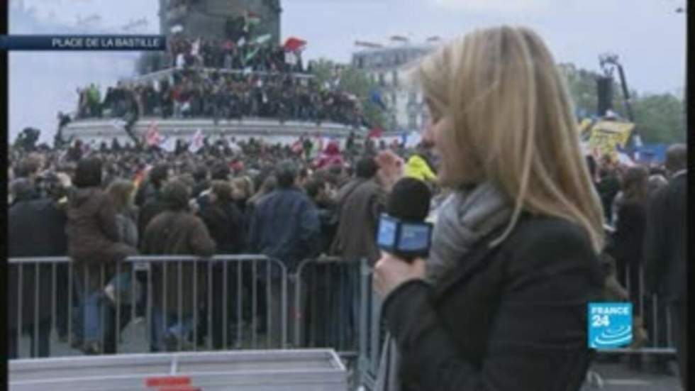 Place de la Bastille, la gauche célèbre la victoire de Hollande Place de la Bastille, la gauche célèbre la victoire de Hollande
