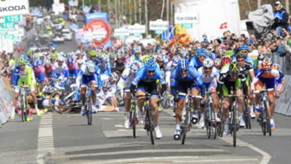 Tour d’Italie 2012 : Cavendish fauché en plein sprint