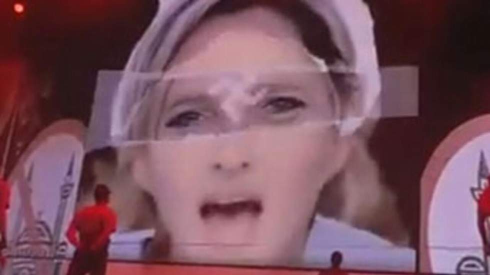 Pour Marine Le Pen , Madonna est "une vieille chanteuse qui a besoin de faire parler d'elle"