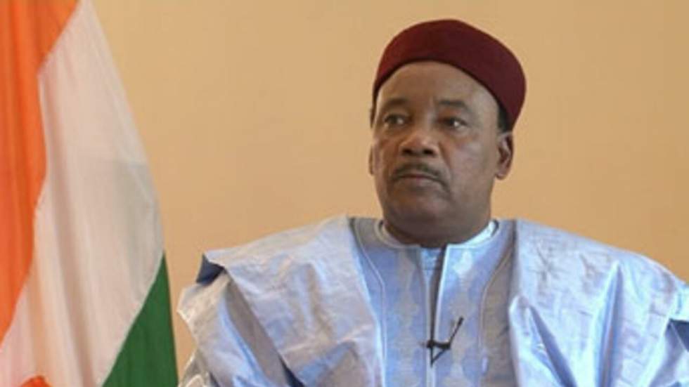 Le président du Niger prêt à intervenir militairement au Mali "en dernier recours"