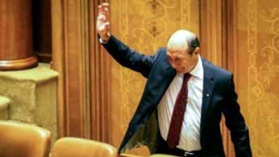 La Cour constitutionnelle valide la suspension du président roumain La Cour constitutionnelle valide la suspension du président roumain