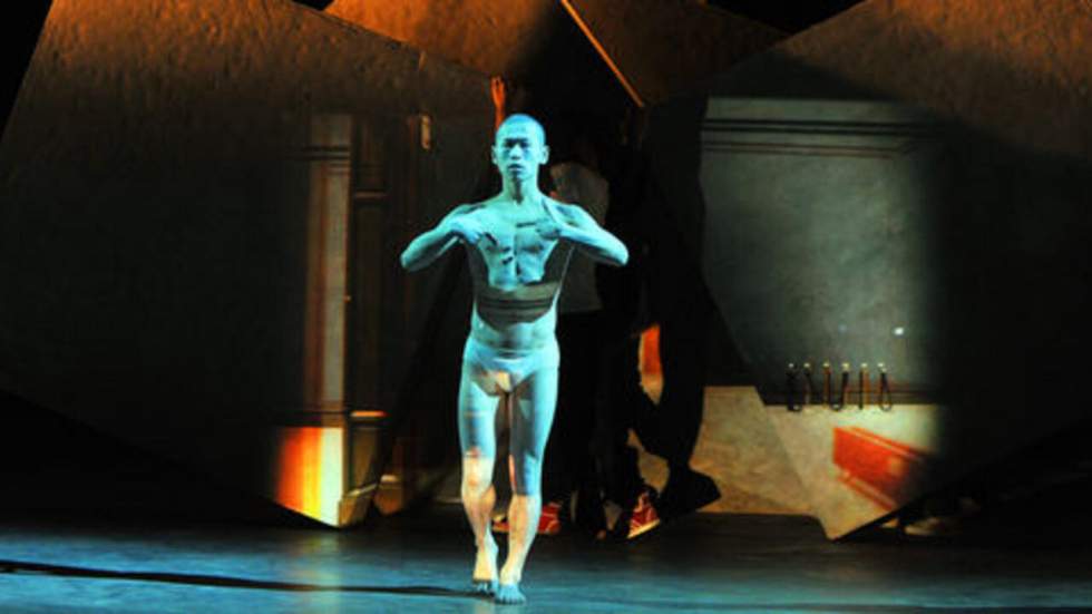 Sidi Larbi Cherkaoui fait danser sur le pont d'Avignon