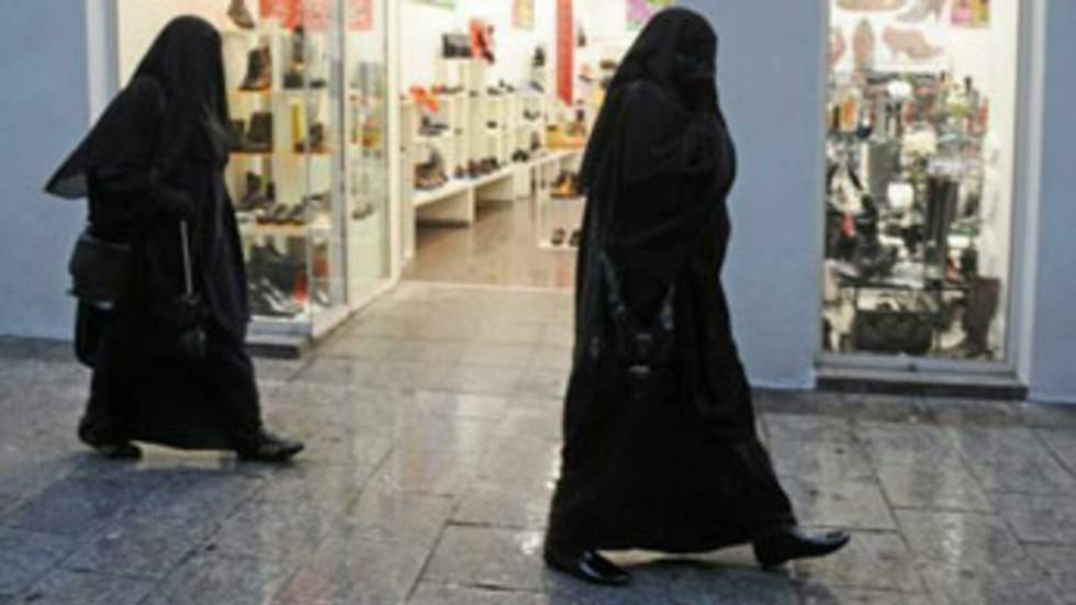 Libertés religieuses : Washington critique la loi contre la burqa en France