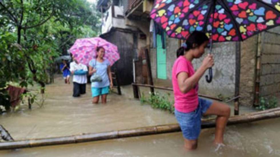 Les pluies diluviennes font au moins 68 morts et paralysent le pays