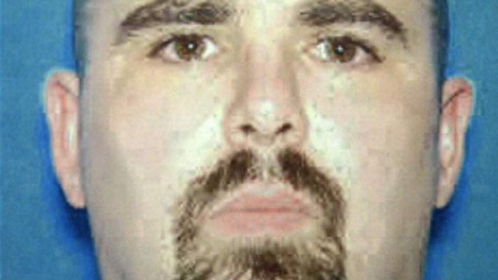 Fusillade d'Oak Creek : le tireur s'est suicidé après avoir été blessé par la police Fusillade d'Oak Creek : le tireur s'est suicidé après avoir été blessé par la police