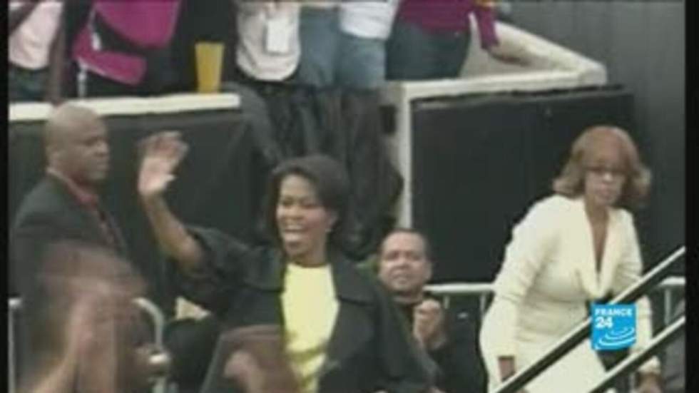 La très populaire Michelle Obama ovationnée à la convention démocrate La très populaire Michelle Obama ovationnée à la convention démocrate