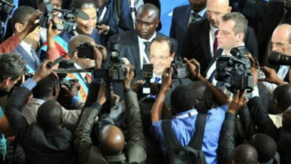 À Kinshasa, Hollande se fait l'avocat des droits de l'Homme À Kinshasa, Hollande se fait l'avocat des droits de l'Homme