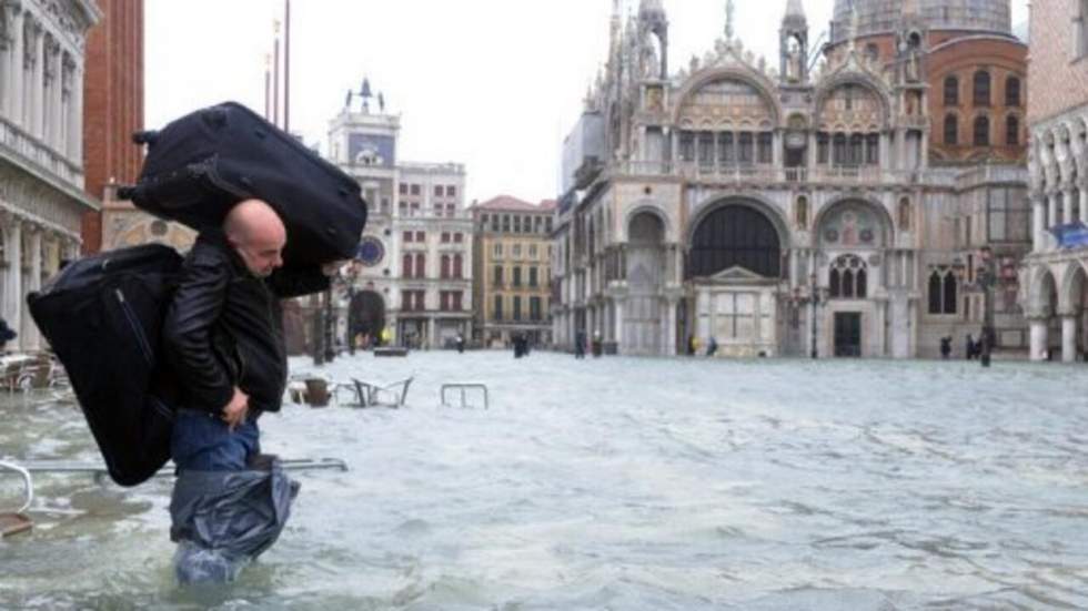 Le nord de l'Italie en proie à de fortes précipitations, Venise en grande partie inondée