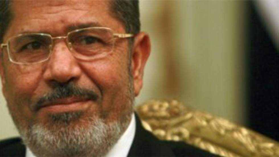 Mohamed Morsi, homme d’État à l’étranger et "pharaon" en Égypte ?