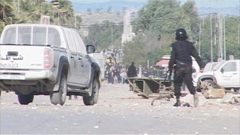 Vidéo : En Tunisie, des centaines de blessés dans des affrontements à Siliana