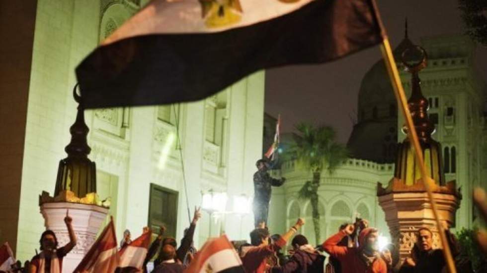 Les affrontements se poursuivent au Caire entre pro et anti-Morsi