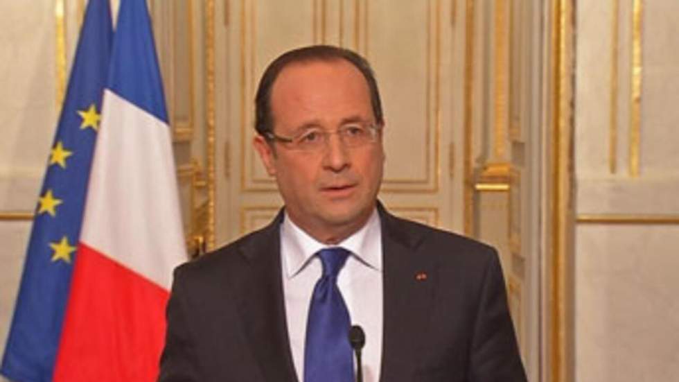 Après les menaces des islamistes maliens, François Hollande renforce le plan Vigipirate Après les menaces des islamistes maliens, François Hollande renforce le plan Vigipirate