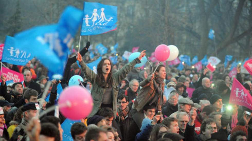 Anti-mariage gay : malgré la forte mobilisation à Paris, Matignon maintient le cap