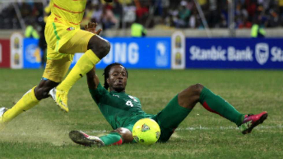 Bakary Koné : "La pelouse ne va pas aider les Ghanéens"