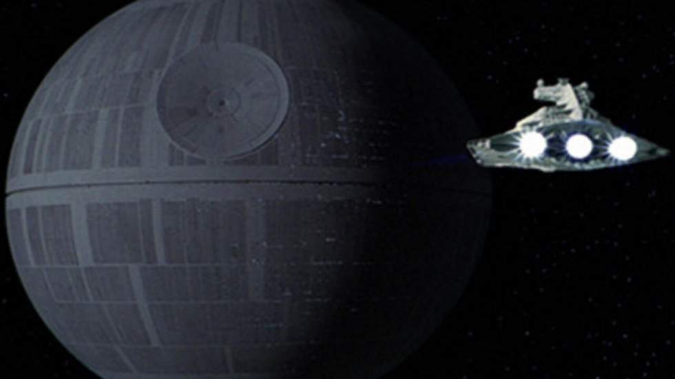 Rien n'arrête les fans de "Star Wars" pour construire une vraie Étoile de la mort Rien n'arrête les fans de "Star Wars" pour construire une vraie Étoile de la mort