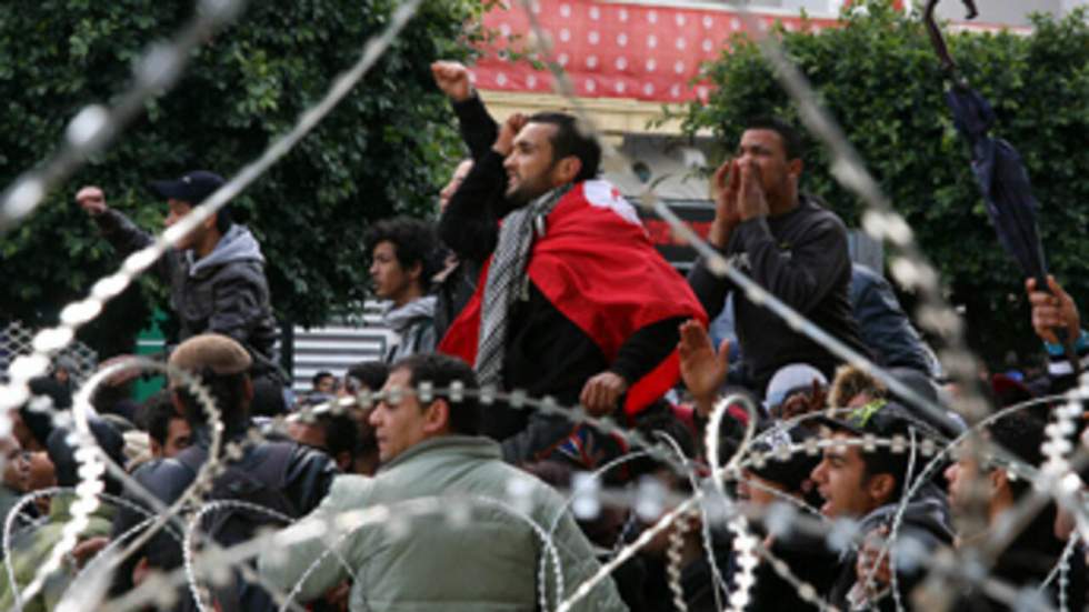 En direct : le principal syndicat tunisien appelle à la grève générale vendredi