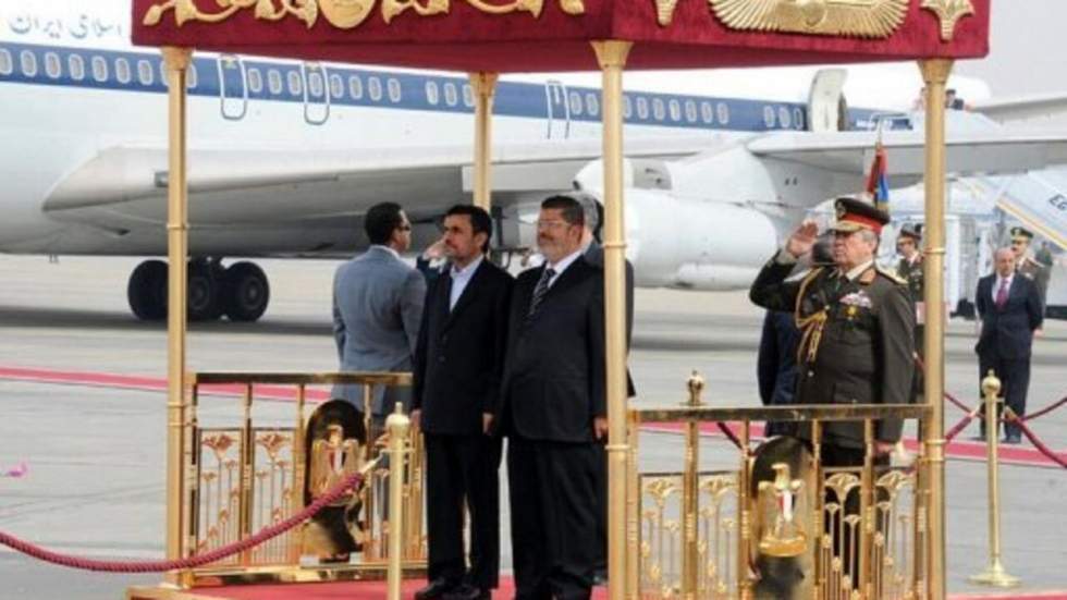 Mahmoud Ahmadinejad tend la main à l'Égypte