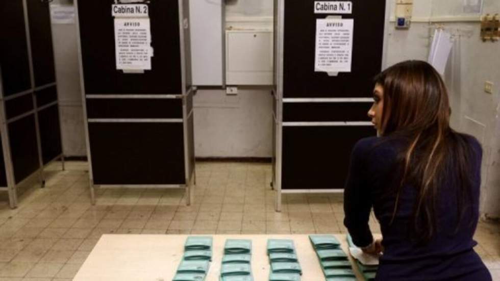 Législatives italiennes : les bureaux de vote ont ouvert Législatives italiennes : les bureaux de vote ont ouvert