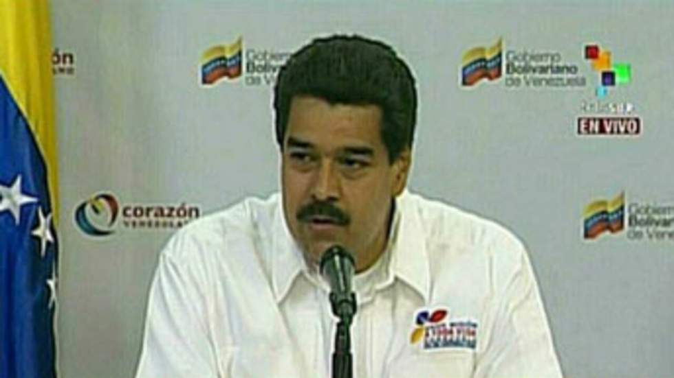 Caracas accuse les "ennemis" de Chavez d'avoir provoqué son cancer Caracas accuse les "ennemis" de Chavez d'avoir provoqué son cancer