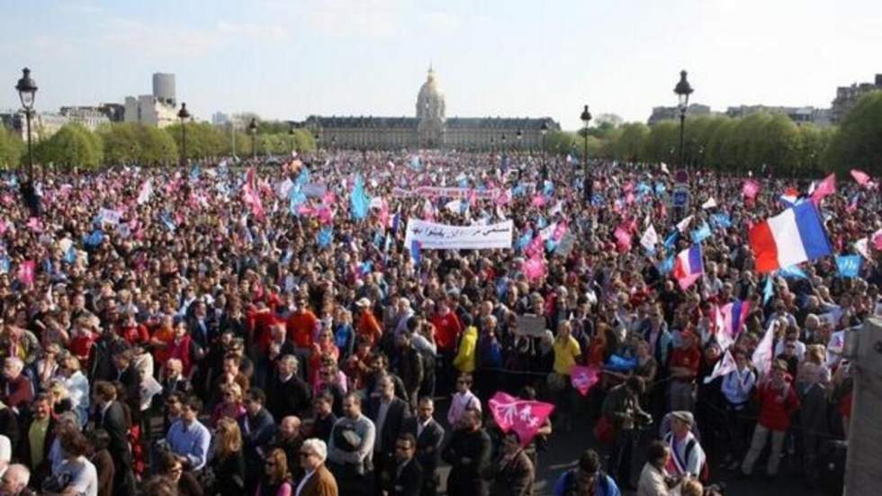 Les opposants au mariage gay ne comptent "rien lâcher"