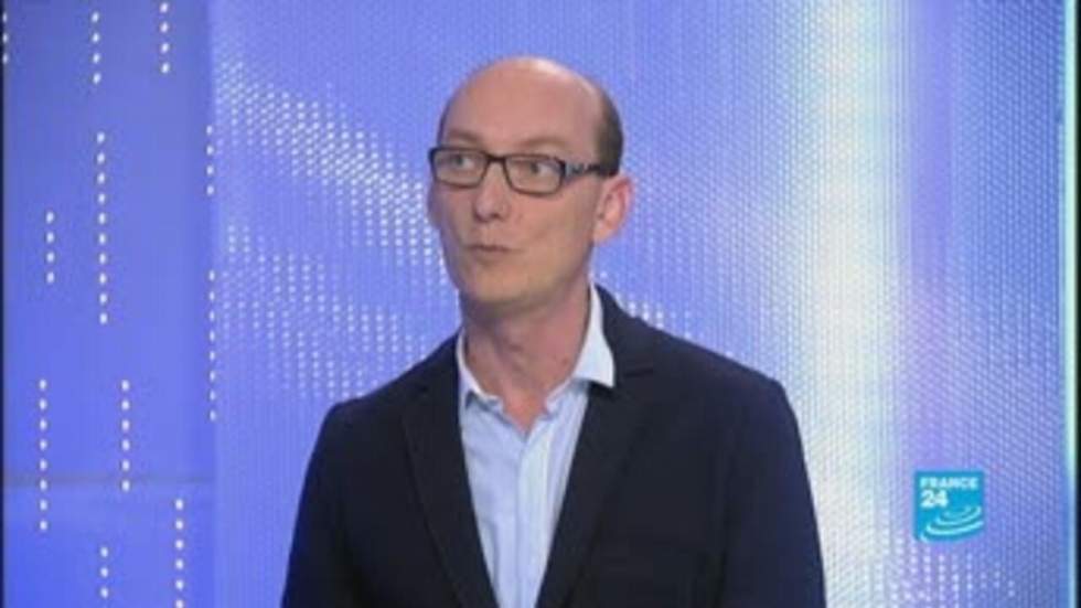 François Hollande promulgue la loi sur le mariage pour tous François Hollande promulgue la loi sur le mariage pour tous