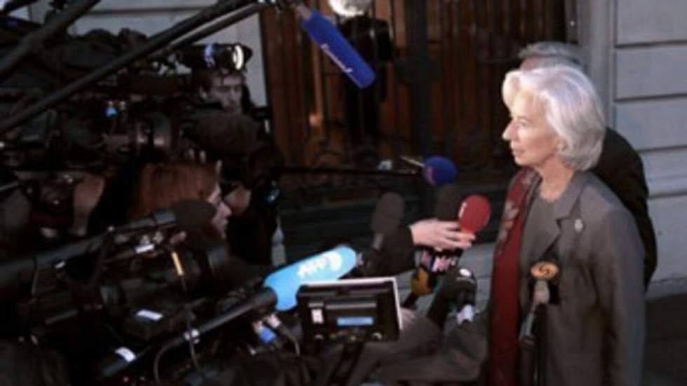 Affaire Tapie : Christine Lagarde placée sous le statut de témoin assisté Affaire Tapie : Christine Lagarde placée sous le statut de témoin assisté