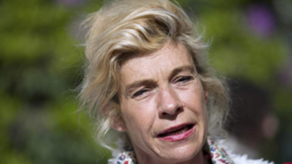 Frigide Barjot envoie "tous ses vœux" aux premiers mariés gays de France