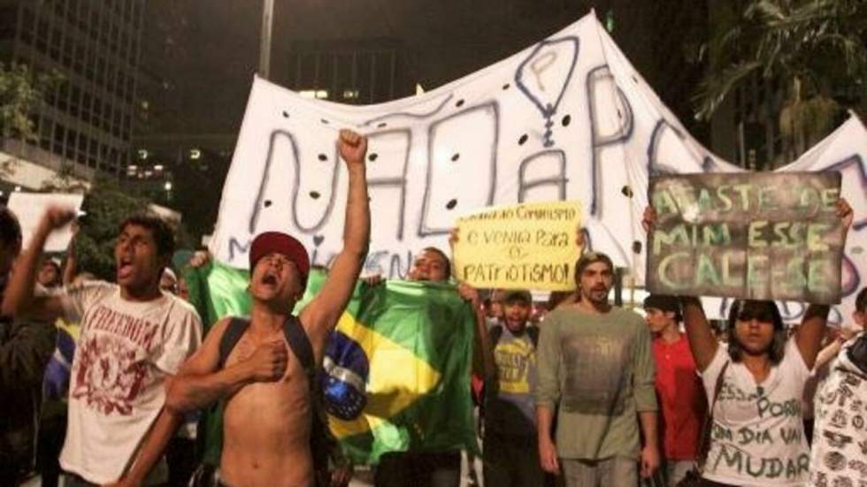 Les manifestants sceptiques après le discours de Dilma Rousseff