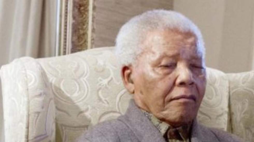 Nelson Mandela est dans un état "critique"