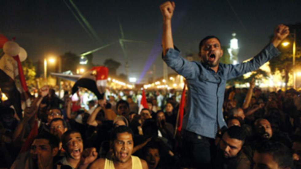 Morsi chassé du pouvoir par l’armée, nuit de liesse place Tahrir Morsi chassé du pouvoir par l’armée, nuit de liesse place Tahrir