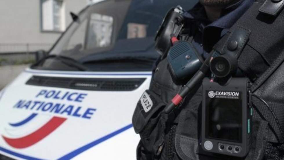 À Paris, un adolescent accuse des policiers de l'avoir passé à tabac À Paris, un adolescent accuse des policiers de l'avoir passé à tabac