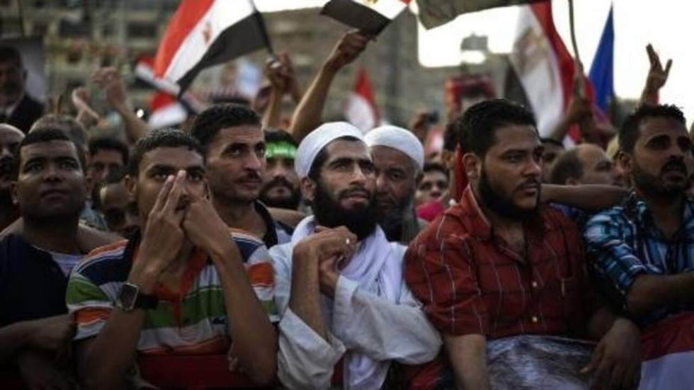 Heurts meurtriers lors de manifestations d’islamistes pro-Morsi au Caire