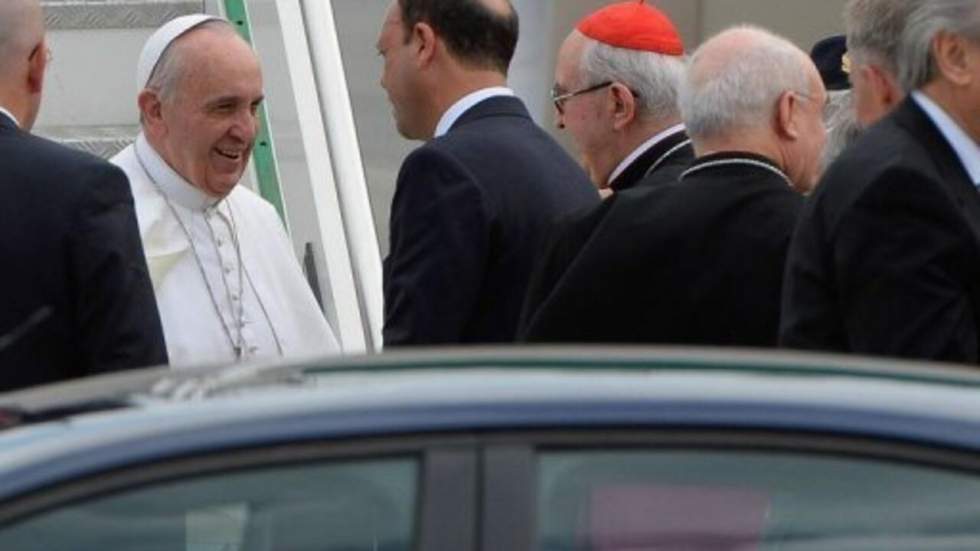 Le pape François : "qui suis-je pour juger les gays qui cherchent le Seigneur ?" Le pape François : "qui suis-je pour juger les gays qui cherchent le Seigneur ?"