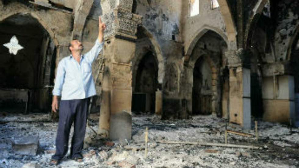 En images : Bibles brûlées et murs calcinés dans une église copte de Gizeh En images : Bibles brûlées et murs calcinés dans une église copte de Gizeh