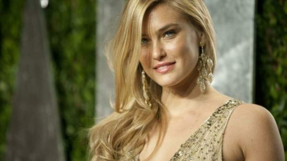 Boycott d'Israël : la top-modèle Bar Refaeli s'attaque à l'ex-chanteur des Pink Floyd