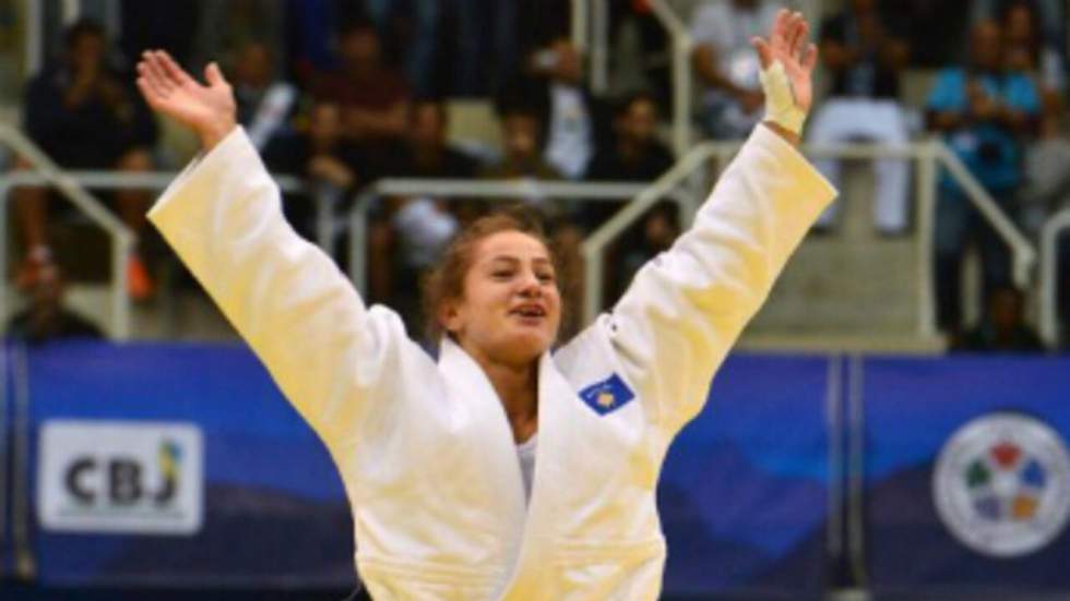 Judo : Majlinda Kelmendi décroche le premier titre mondial du Kosovo