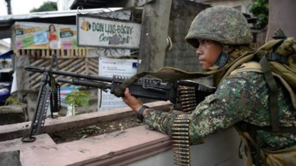 Combats entre les forces gouvernementales et des rebelles musulmans