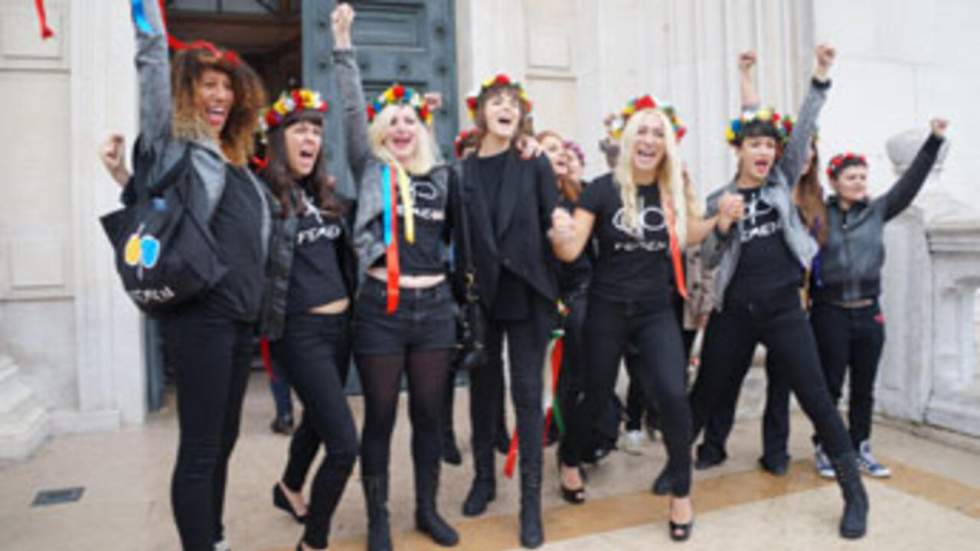 Les Femen, des "blasphématrices" contre vents et marées Les Femen, des "blasphématrices" contre vents et marées