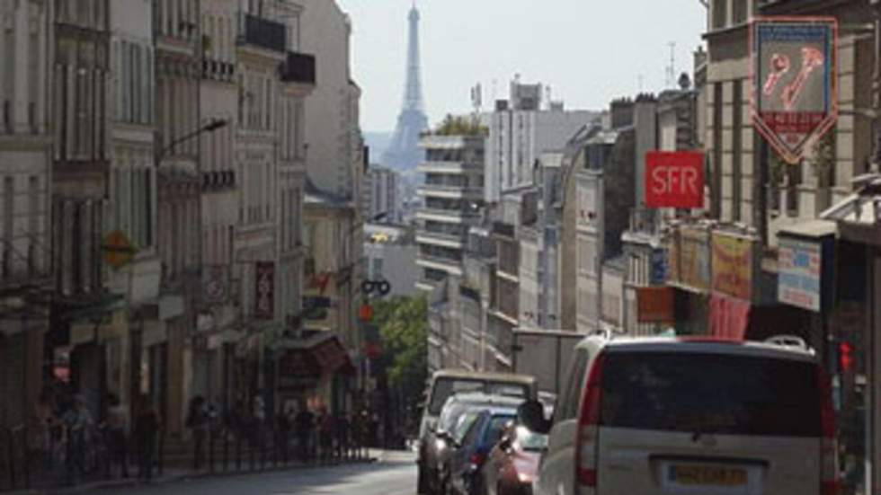 Interpellation à Paris d'une femme soupçonnée de liens avec Al-Qaïda Interpellation à Paris d'une femme soupçonnée de liens avec Al-Qaïda