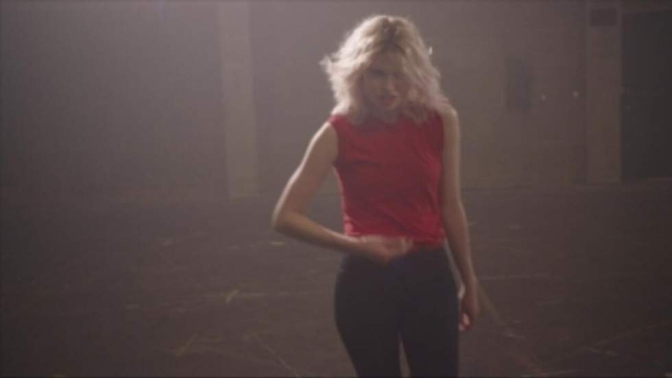Cécile Cassel, appelez-la Hollysiz ! Cécile Cassel, appelez-la Hollysiz !