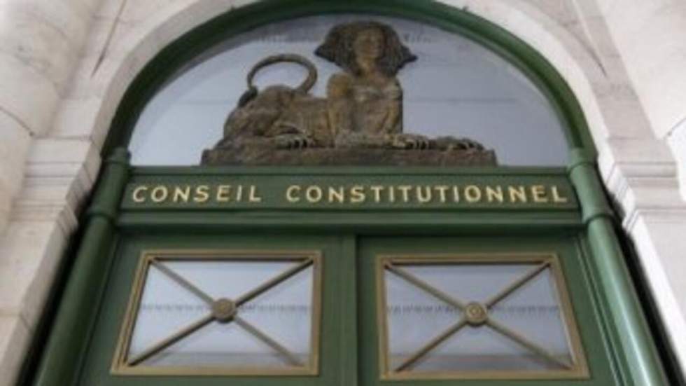 Mariage gay : les Sages se penchent sur la "liberté de conscience" des maires