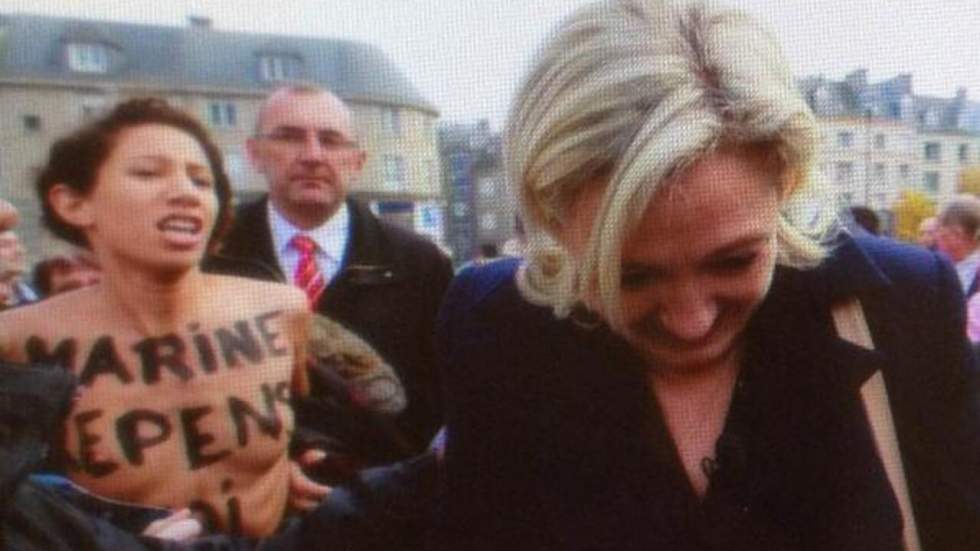 Vidéo : Marine Le Pen chahutée par les Femen en Bretagne